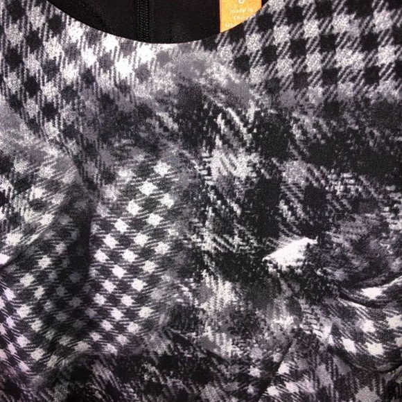 Joe fresh printed dress sz0 will fit sz2 - Picture 2 of 3